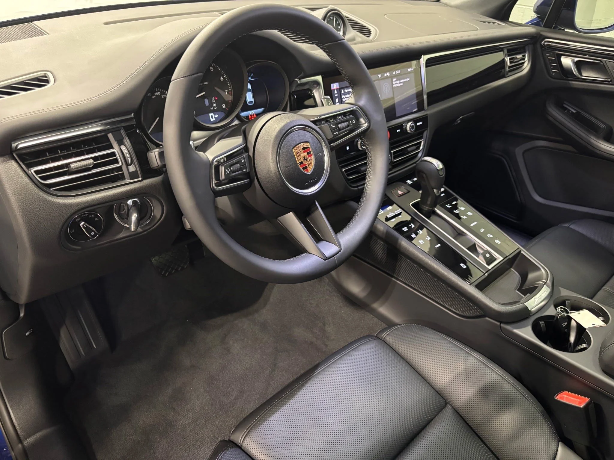 New 2026 Gentian Blue Metallic Porsche  image 4