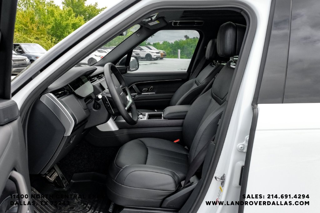 New 2027 Fuji White Land Rover SE image 33