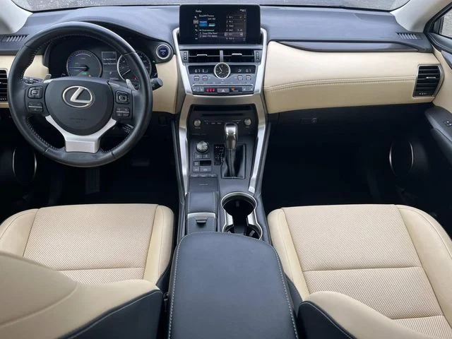 Used 2019 White Lexus 300h image 14