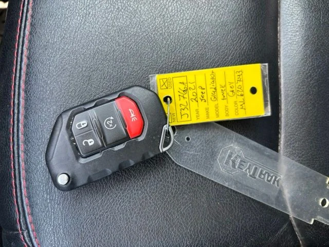 Used 2021 Gray Jeep Rubicon image 15
