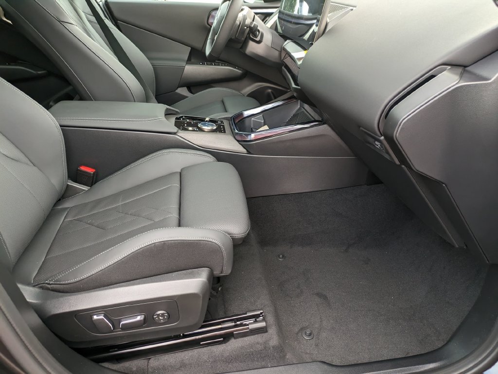 2025 BMW X3 30 - Photo 25