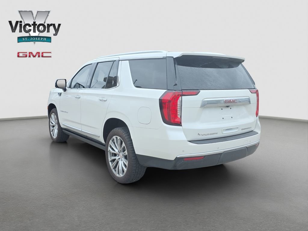 Used 2022 White Frost Tricoat GMC Denali image 15