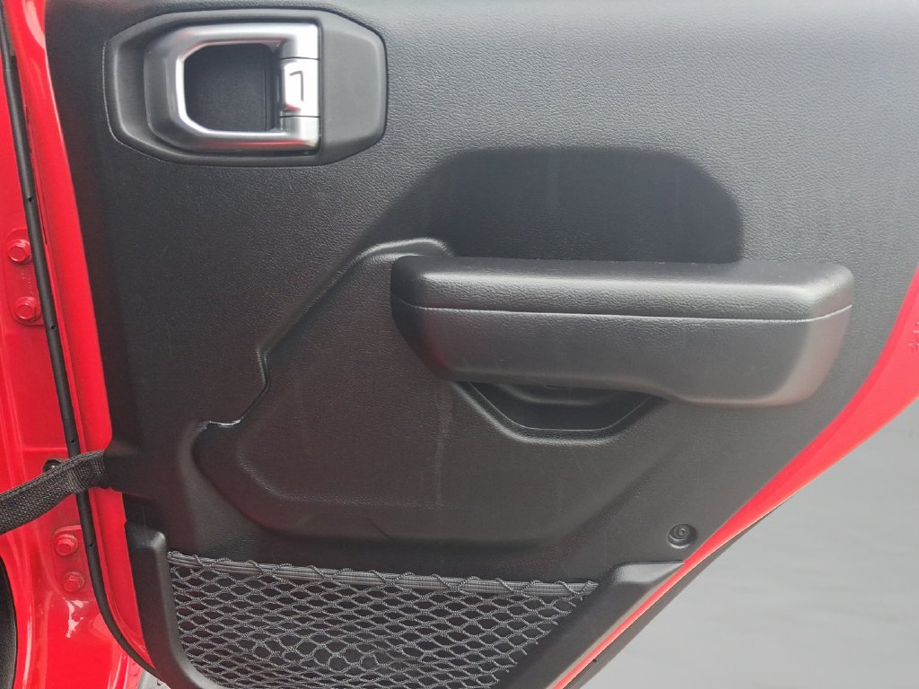 Used 2018 Red Jeep Unlimited Sport S image 30