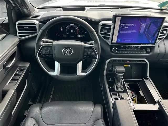 2023 Toyota Sequoia Platinum - Photo 16