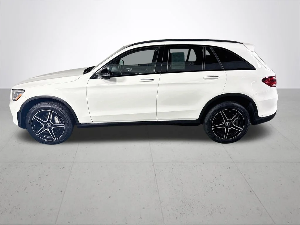 Used 2022 White Mercedes-Benz GLC 300 image 9