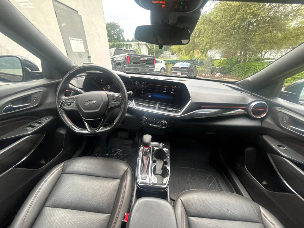 Used 2025 Black Chevrolet 2RS image 19