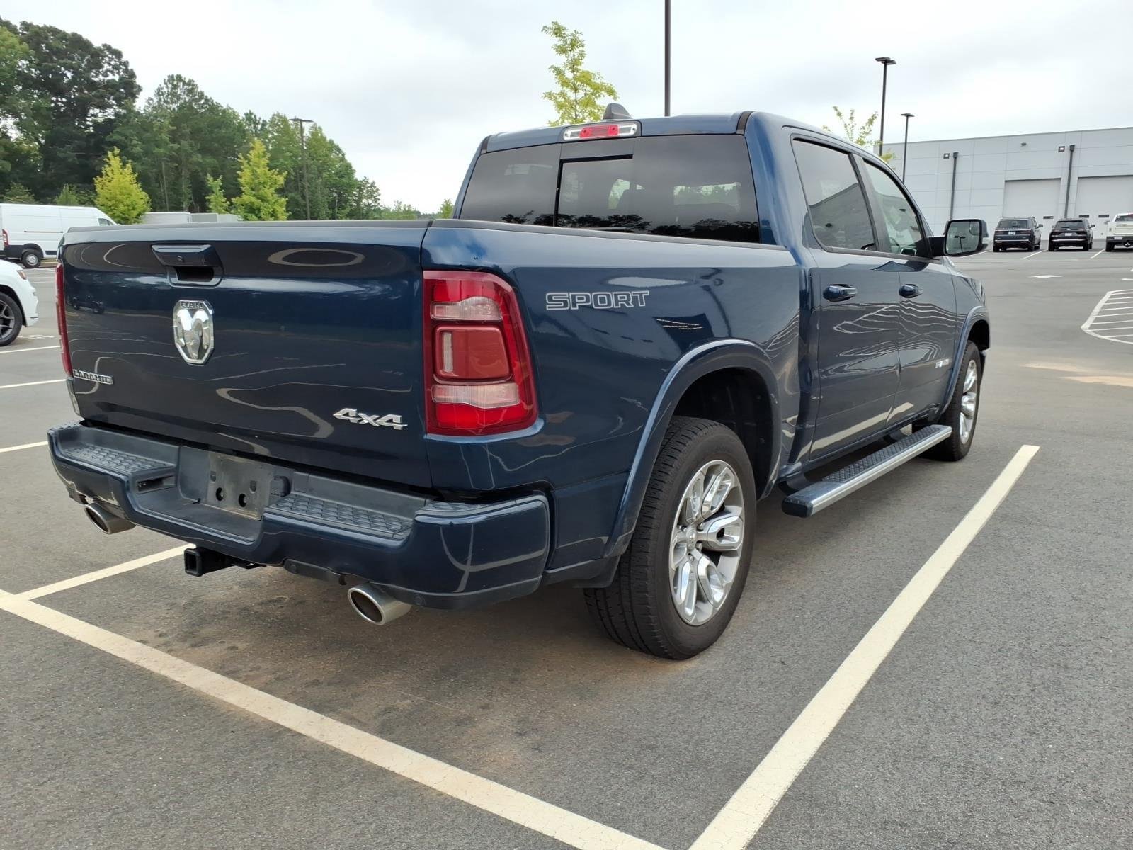 Used 2021 Patriot Blue Pearlcoat Ram Laramie image 9