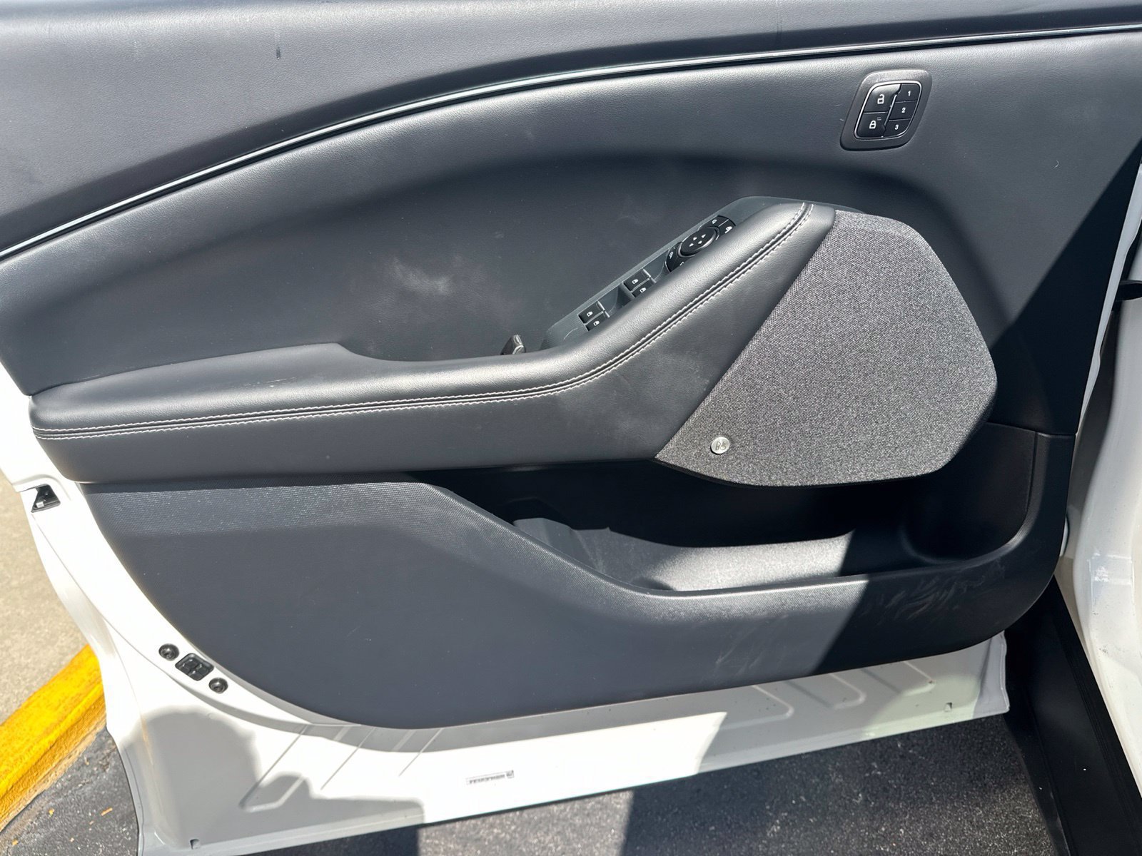 Used 2023 White Metallic Ford Premium image 20