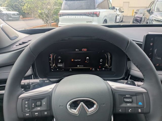 Used 2027 Gray INFINITI LUXE image 31