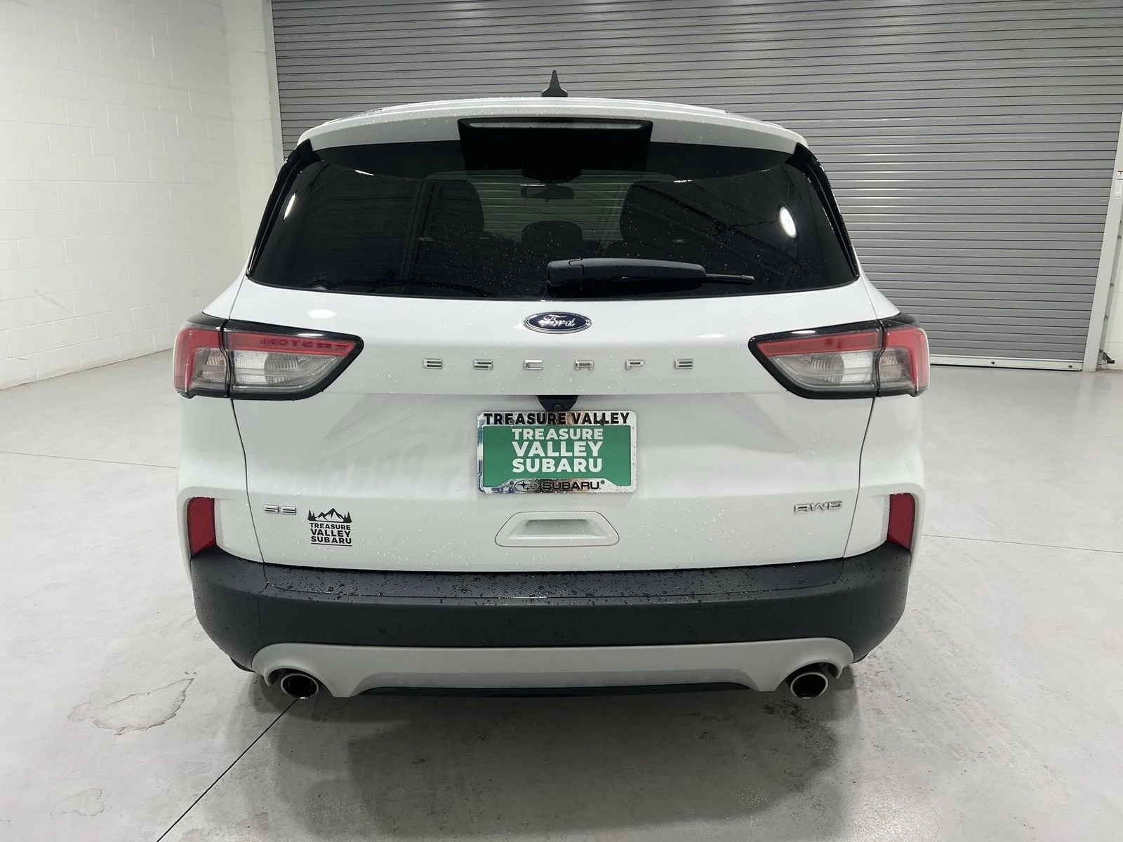 Used 2022 White Ford SE image 7