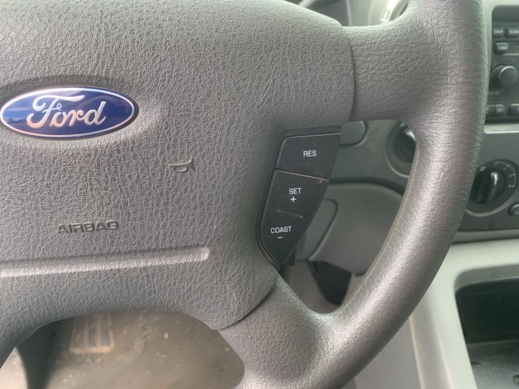 Used 2004 White Ford XLT image 12