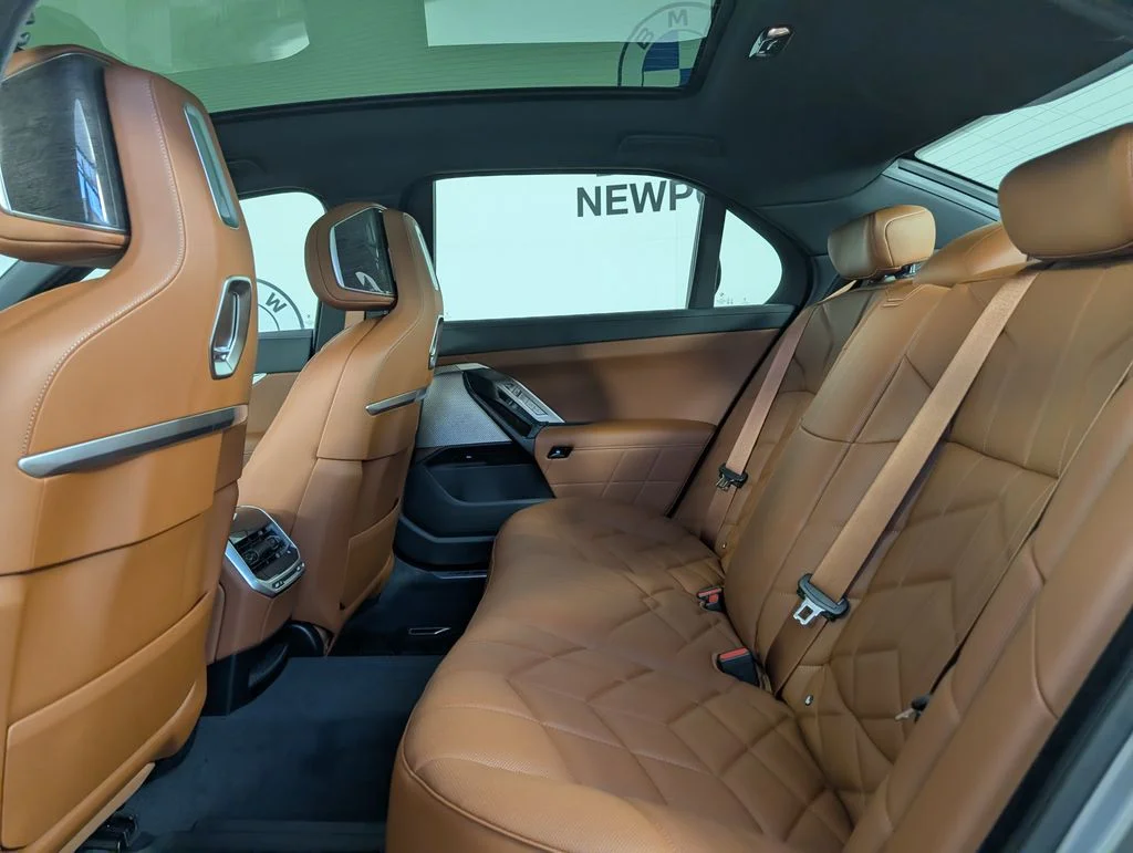 2026 BMW 7 Series 740i - Photo 13