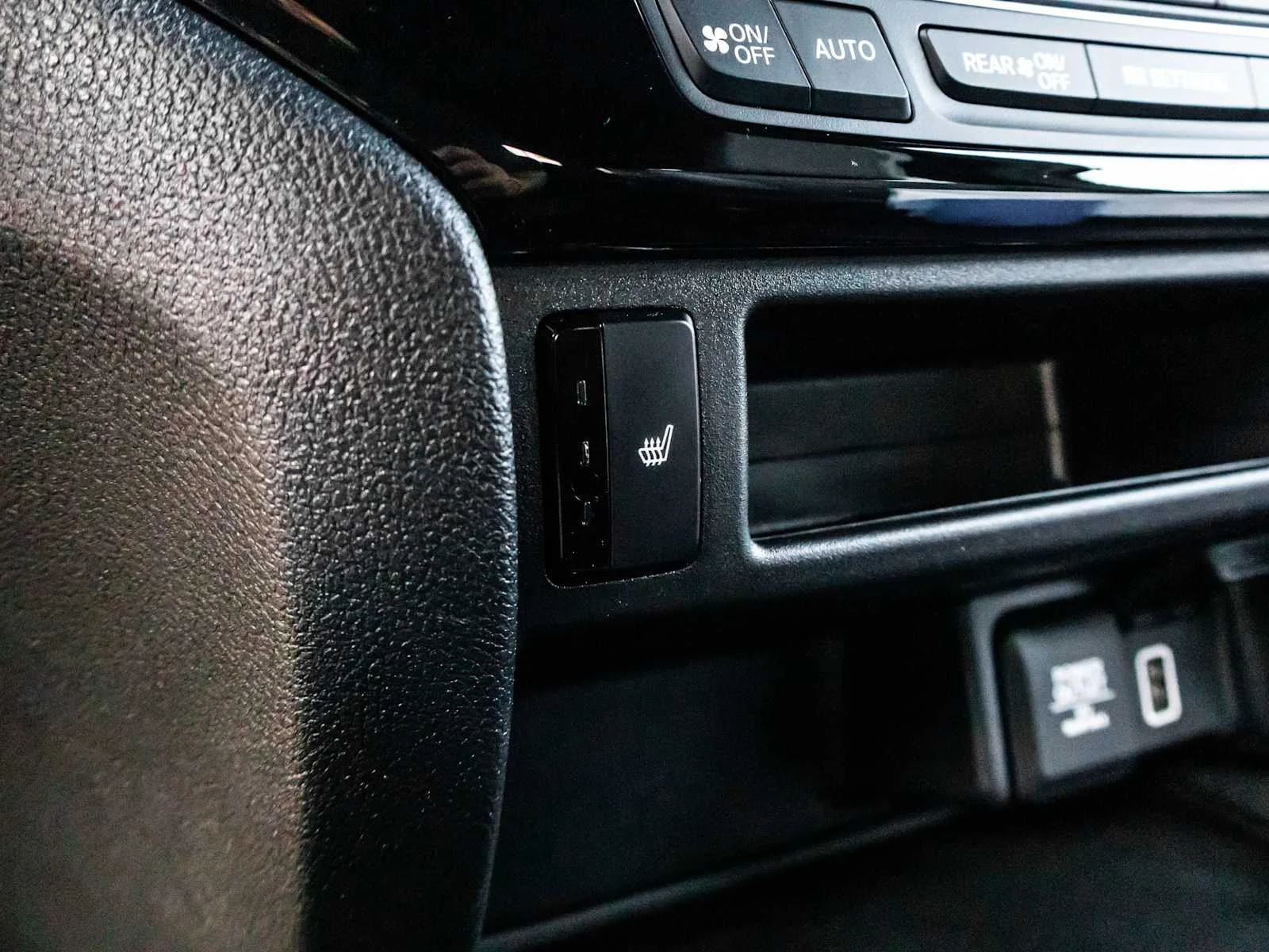 Used 2021  Honda Touring image 35