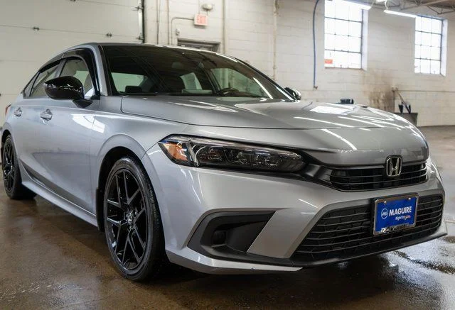 Used 2024 Gray Honda Sport image 4