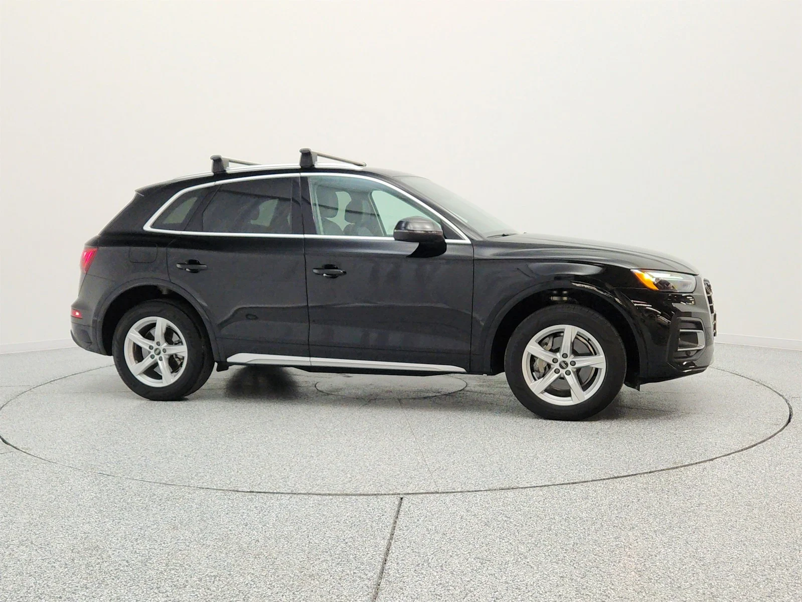 Used 2021 Brilliant Black Audi Premium 45 TFSI quattro image 4