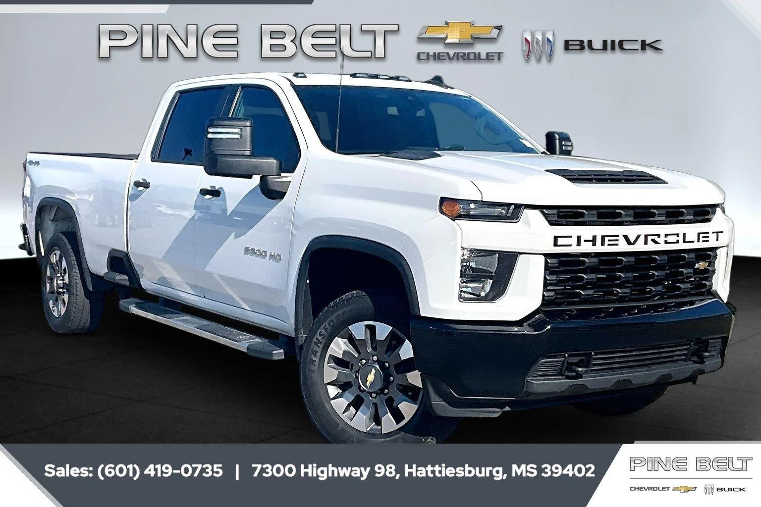 Used 2021 Summit White Chevrolet Custom image 1