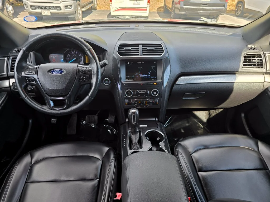 Used 2019 Red Ford XLT image 5