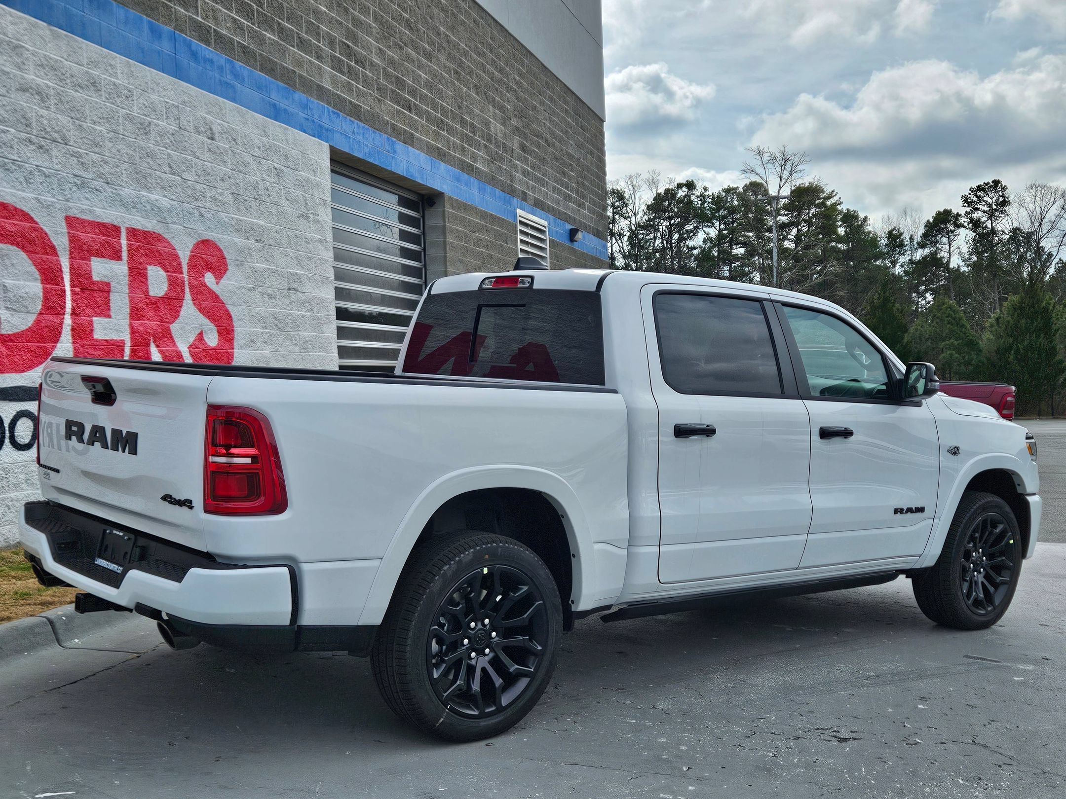 New 2026 Bright White Clear-Coat Exterior Paint RAM Limited image 7
