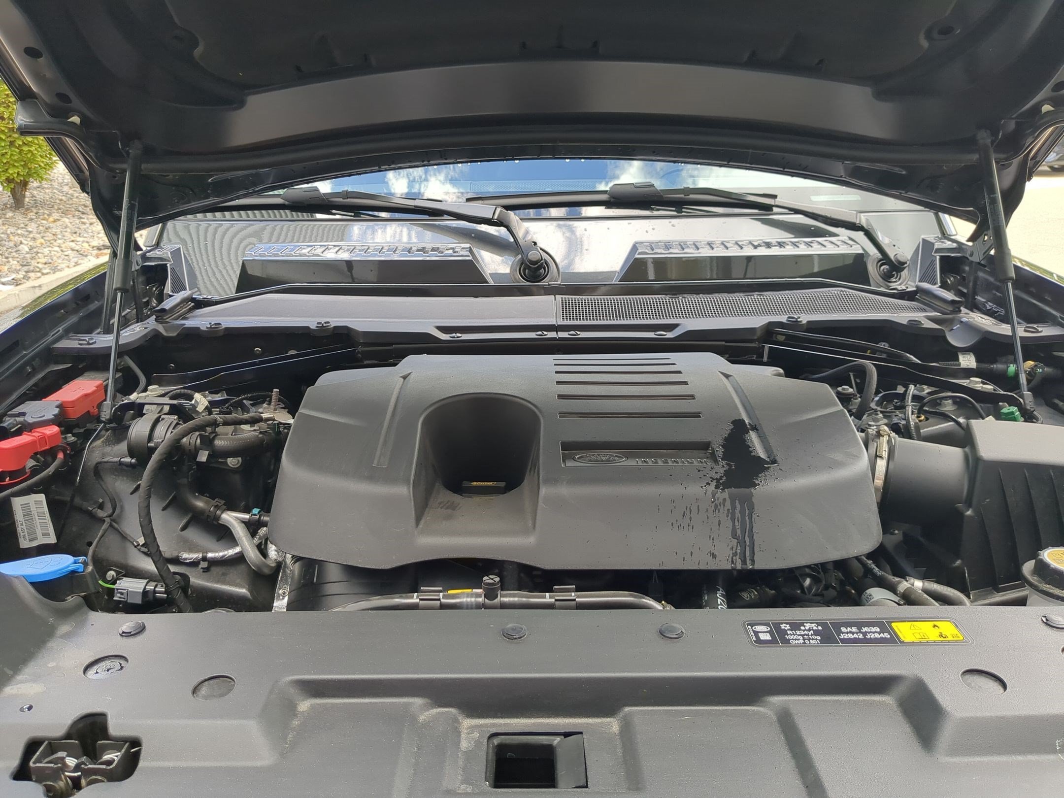 New 2026 Carpathian Grey Land Rover P400 X-Dynamic SE image 35