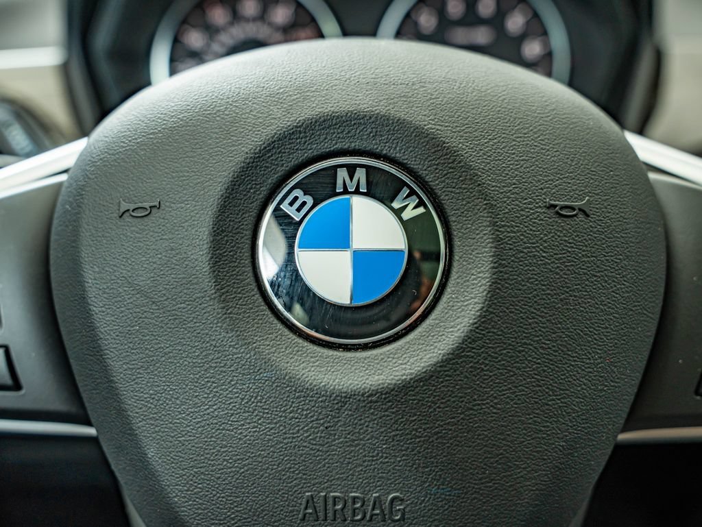 Used 2017 Jet Black BMW xDrive28i image 22