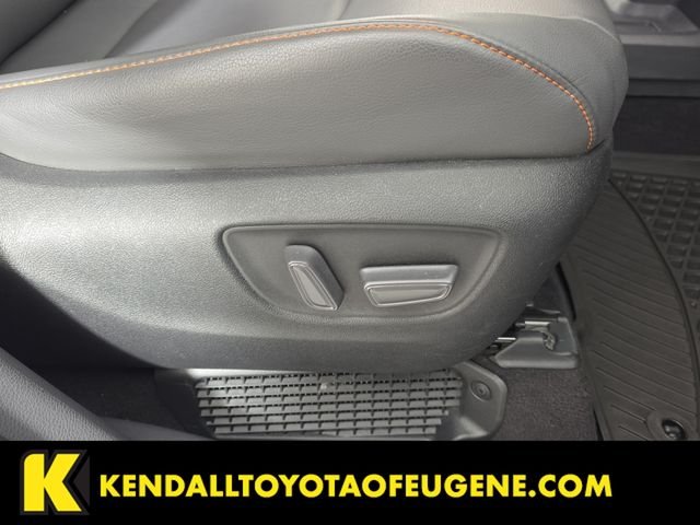 Used 2022 White Toyota XLE image 31