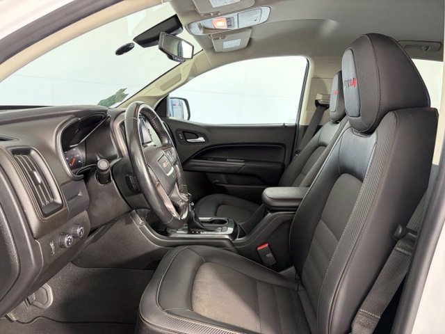 Certified Used 2022 White GMC AT4 w/Cloth image 10