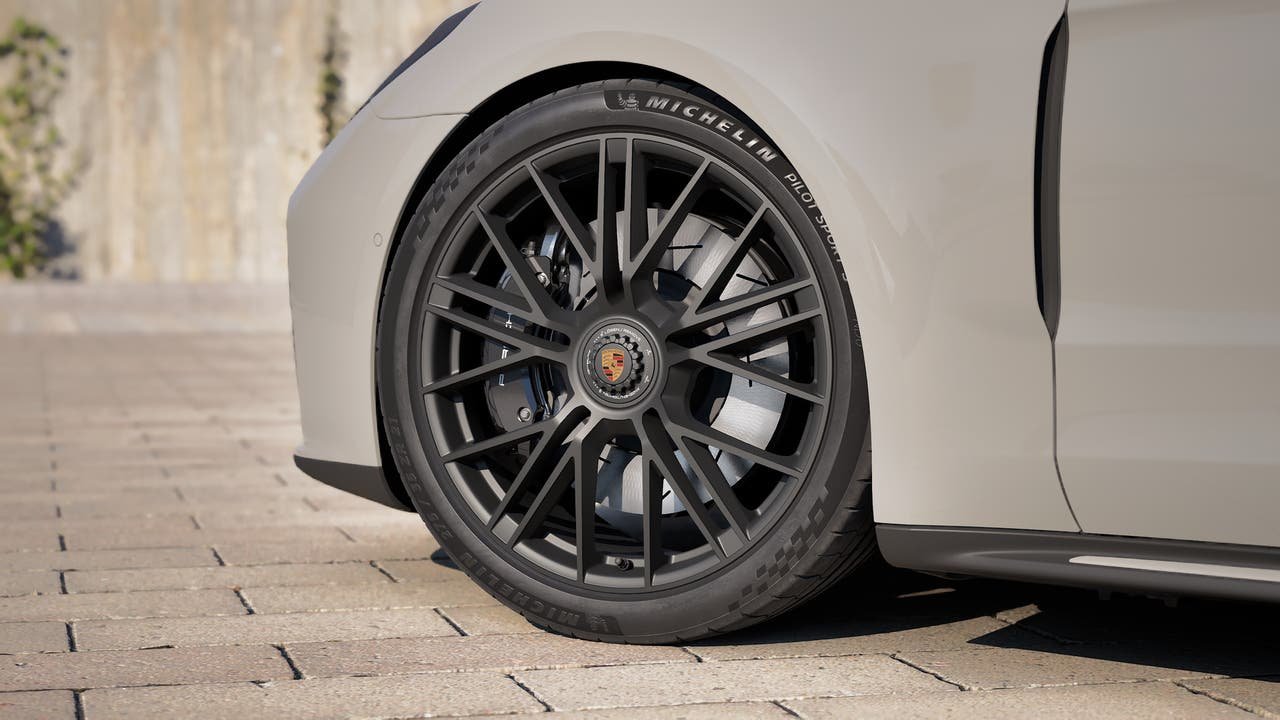 New 2027 Chalk Porsche GTS image 10