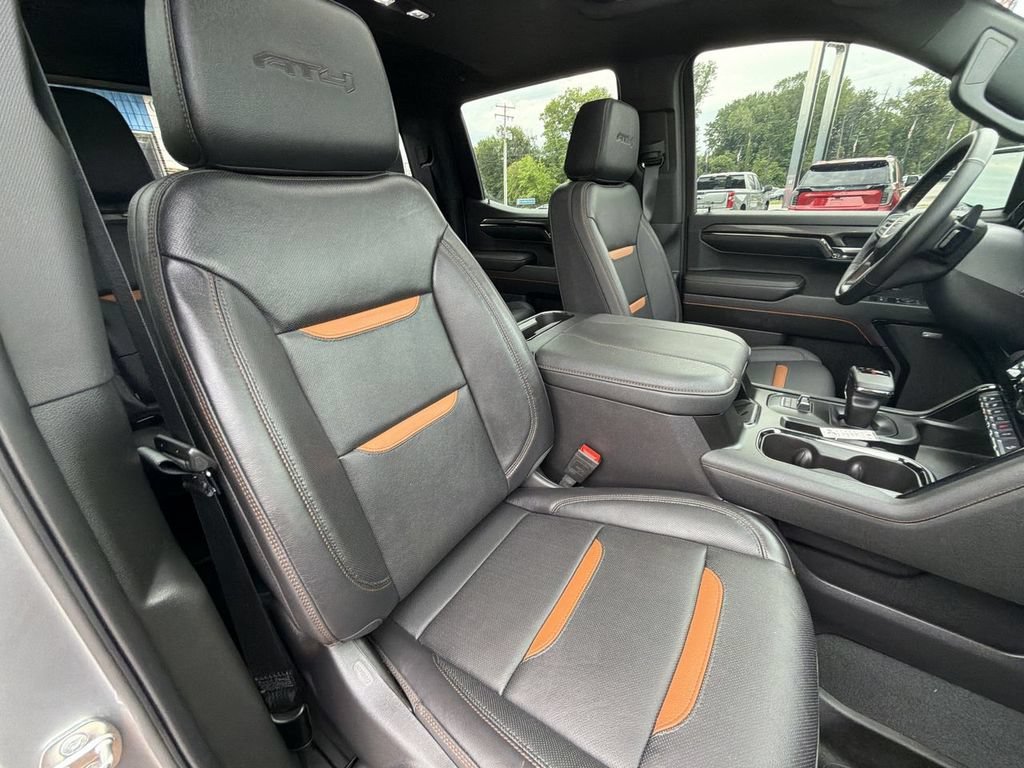 Used 2024 Sterling Metallic GMC AT4 image 29