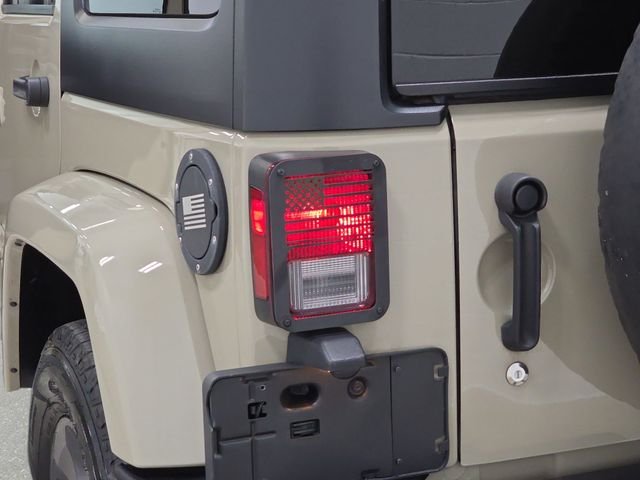 Used 2017 Beige Jeep Unlimited Sport image 31