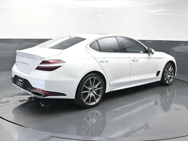 Used 2026 White Genesis 2.5T Prestige image 7