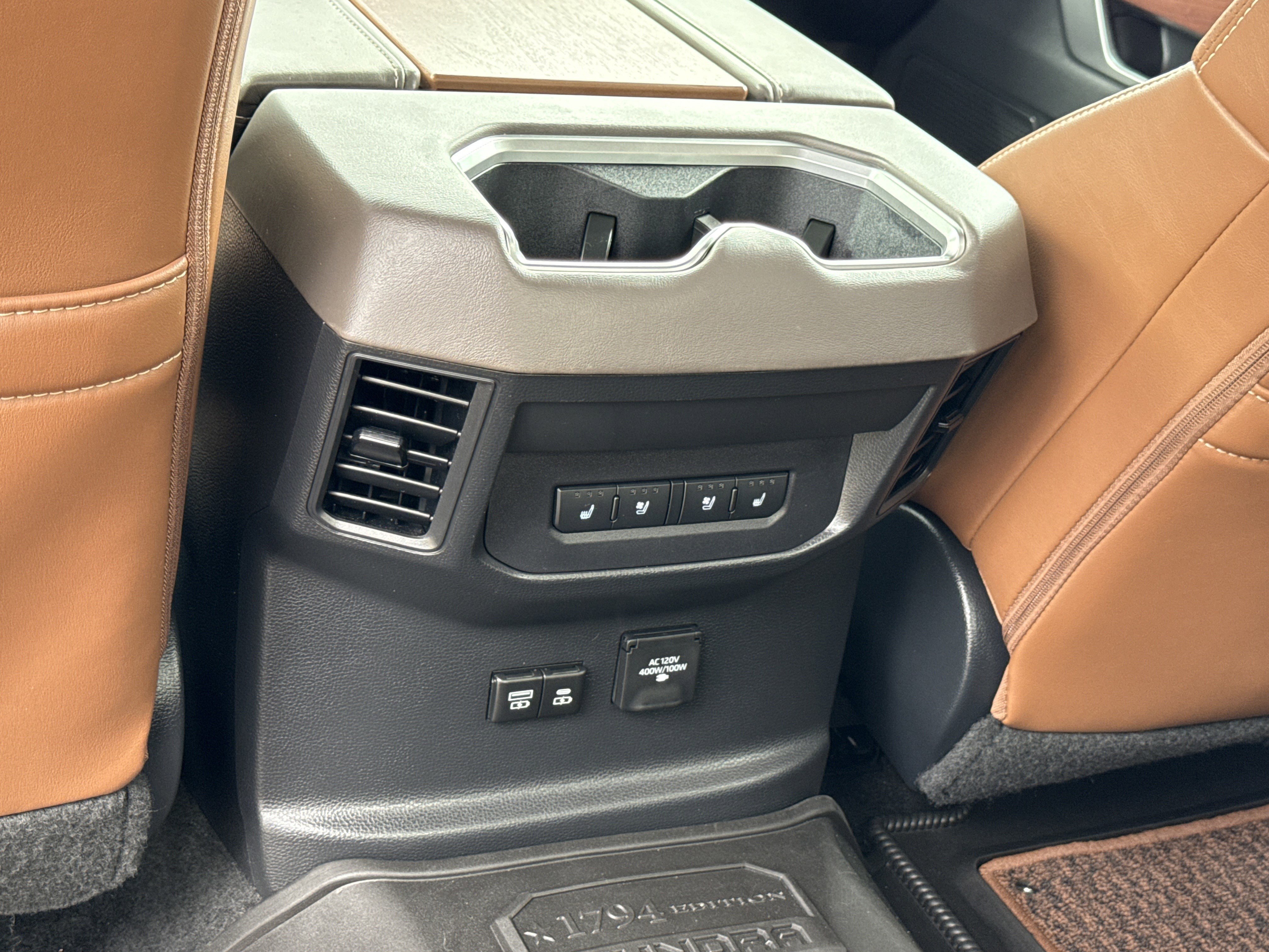 2024 Toyota Tundra 1794 Edition - Photo 16