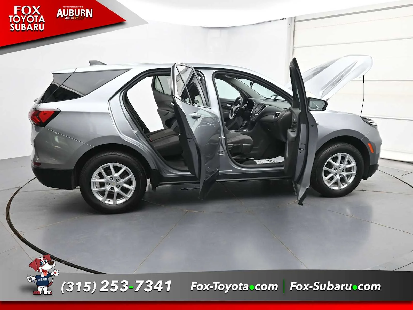 Used 2024 Sterling Gray Metallic Chevrolet LT image 39