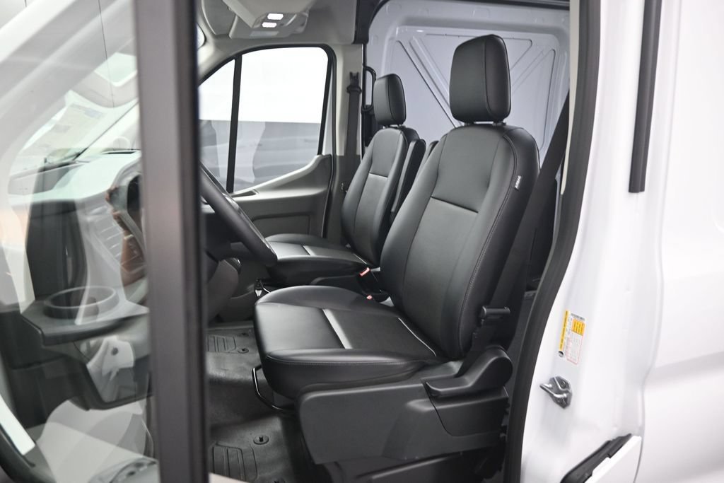 New 2026 White Ford Base image 8