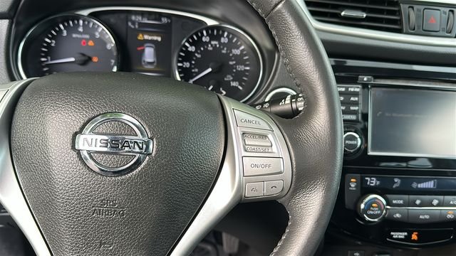 Used 2016 Silver Nissan SL image 14