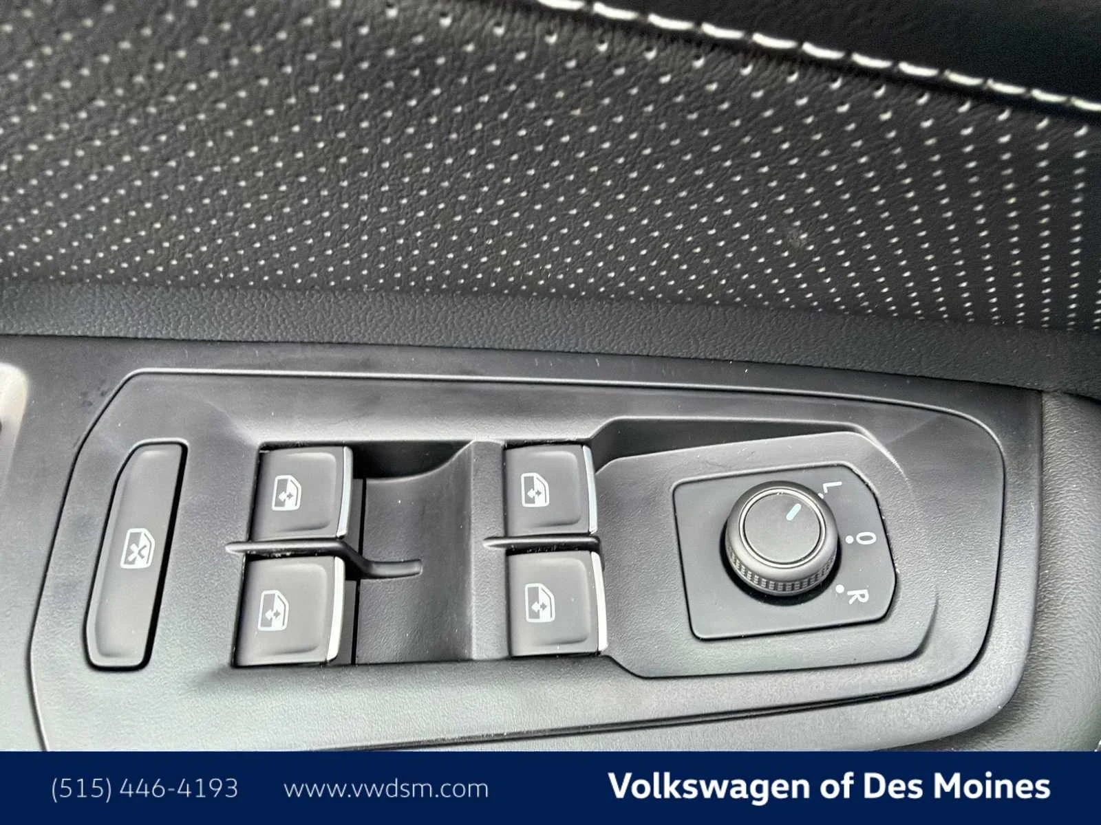 2026 Volkswagen Atlas SE w/Tech - Photo 24