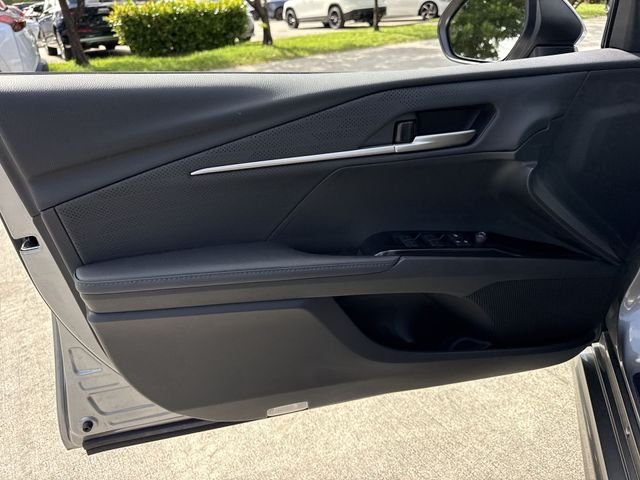 2025 Toyota Camry XSE - Photo 13