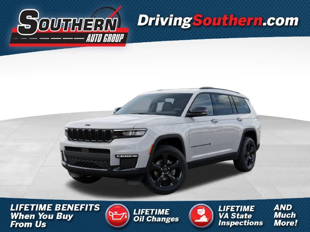 Used 2025 White Jeep Limited image 1