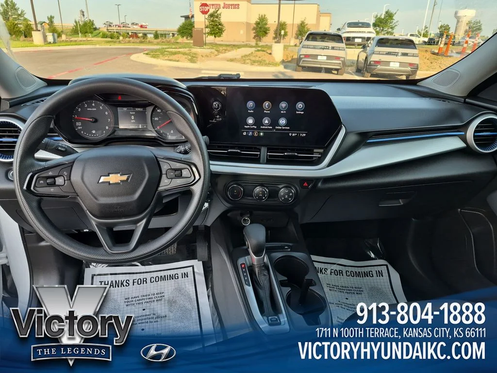 Used 2025 White Chevrolet LS image 12