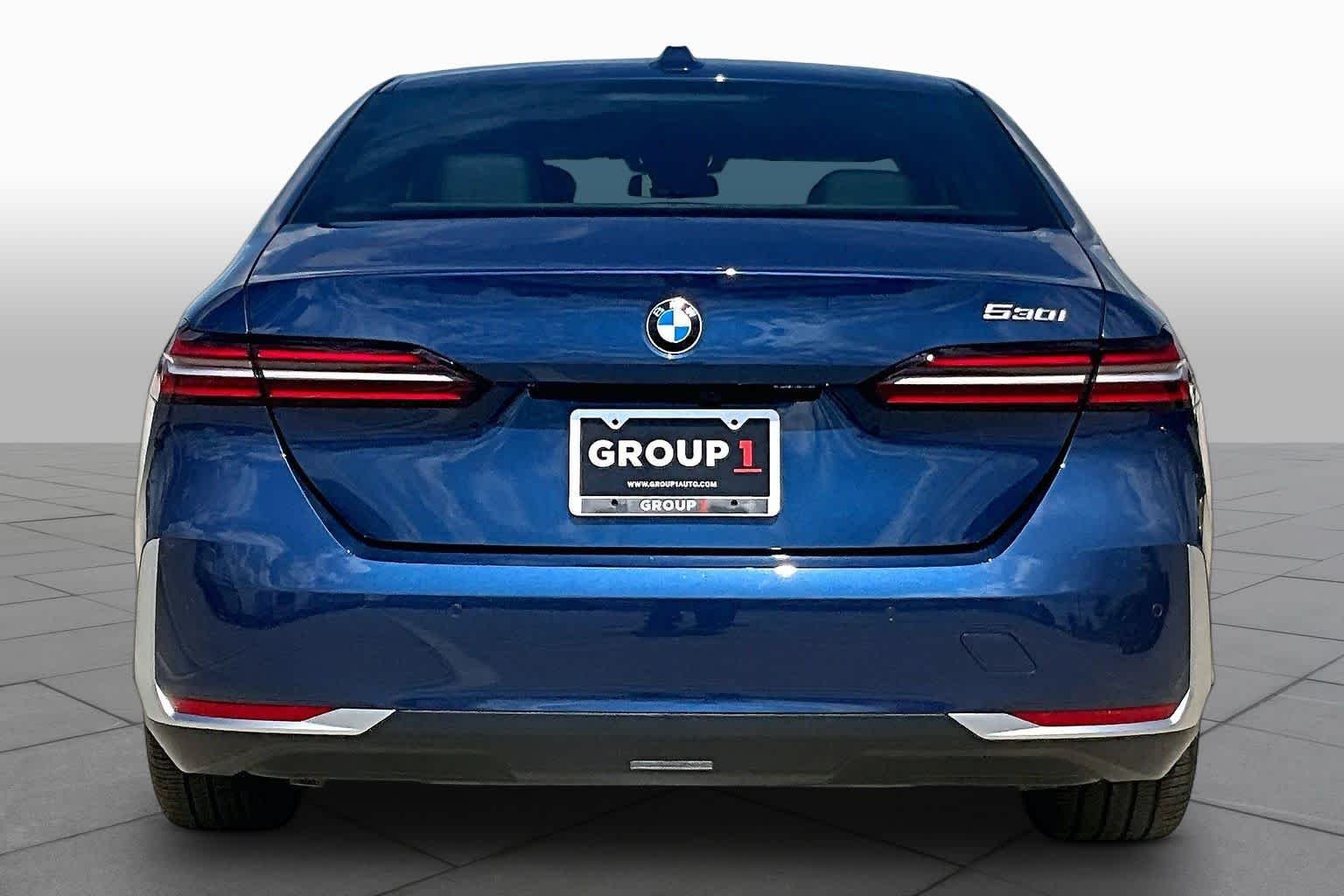 Used 2027 Phytonic Blue Metallic BMW 530i image 4