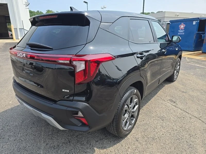 Used 2024 Black Kia LX image 8