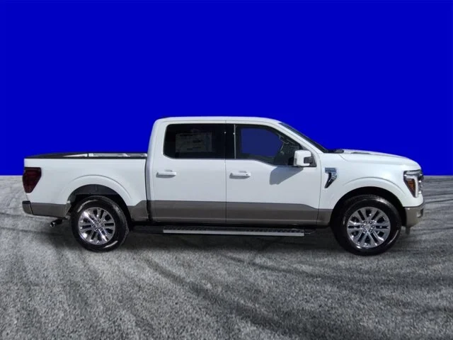 New 2026 Star White Metallic Tri-Coat Ford King Ranch® image 3