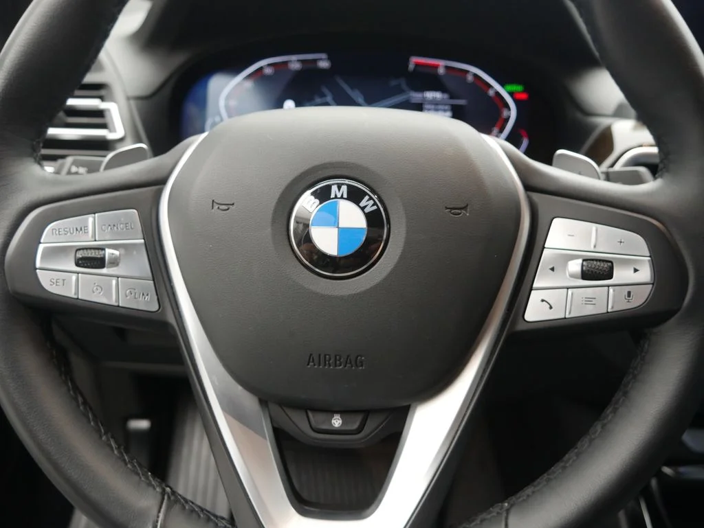 Used 2023 Jet Black BMW xDrive30i image 36