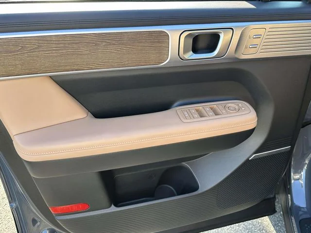 Used 2025 Gray Hyundai Limited image 17