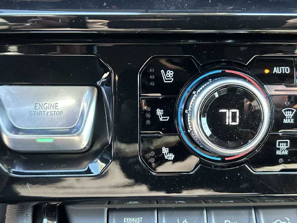 New 2026 Sterling Metallic GMC AT4 image 20