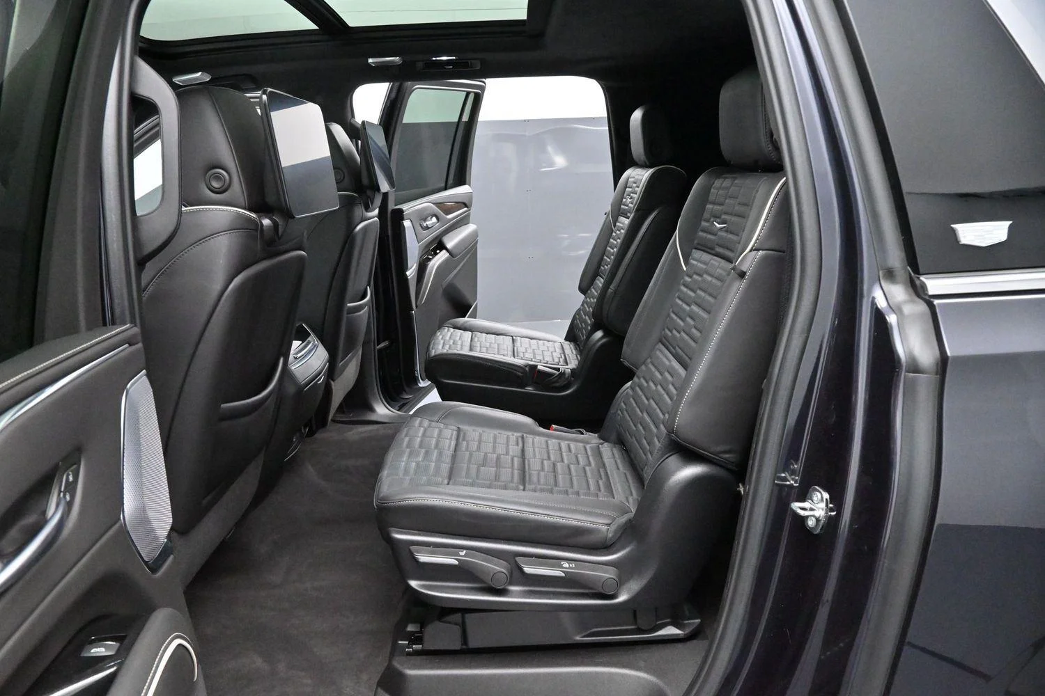 Used 2024 Galactic Gray Metallic Cadillac Premium Luxury Platinum image 32