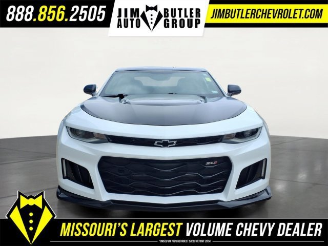 Used 2022 SUMMIT WHITE Chevrolet ZL1 image 23