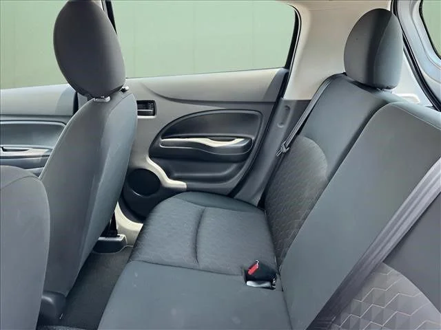 Used 2024  Mitsubishi ES image 10