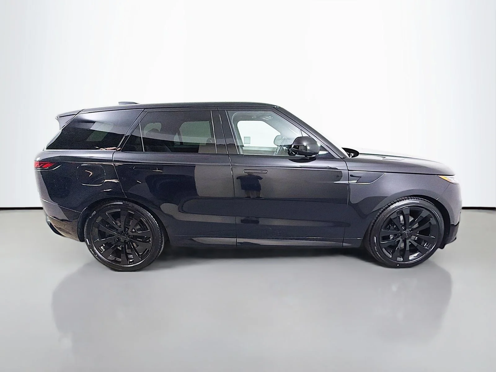 2026 Land Rover Range Rover Sport Dynamic SE - Photo 6
