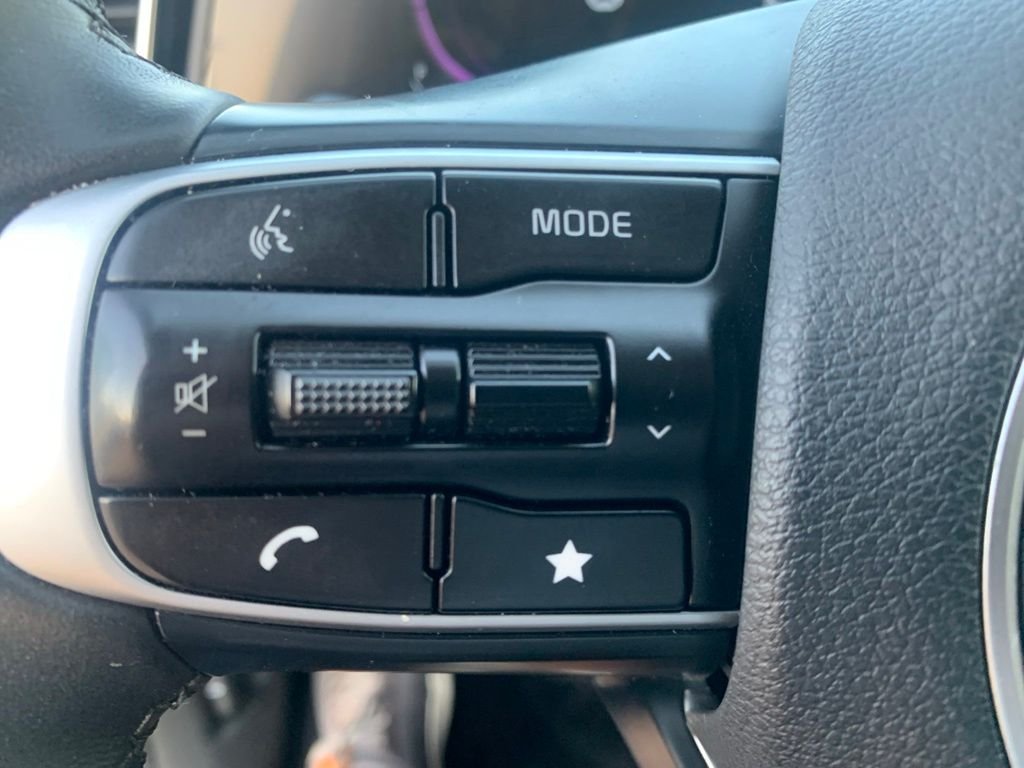 Used 2024 Black Kia EX image 18