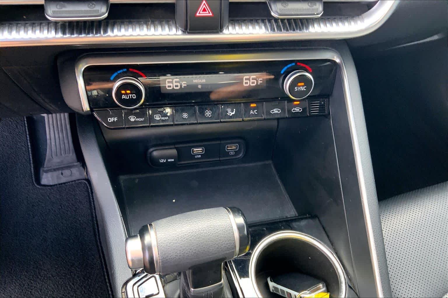 Used 2021 Glacial White Pearl Kia EX image 35